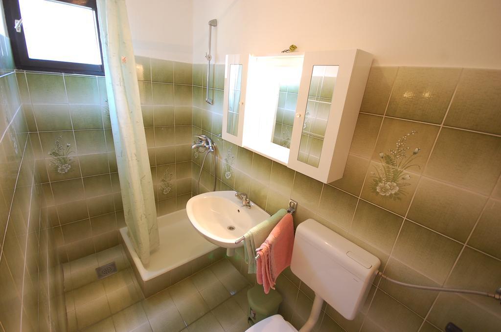 Apartments Dida By El-Pi Tours Нівице Номер фото